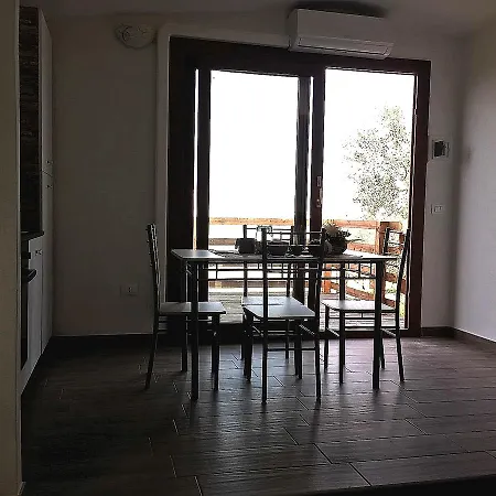 Oasi Macerina Villa Alanno Exterior photo