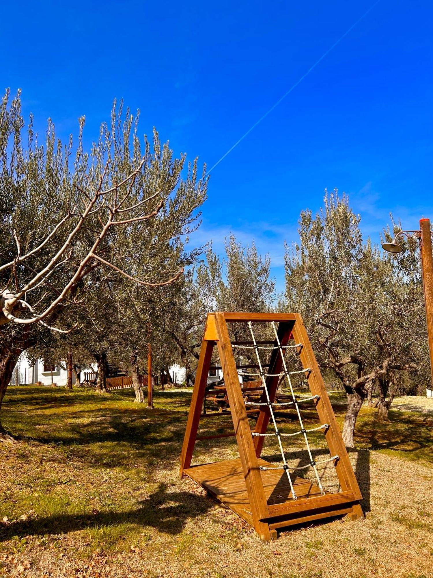 Holiday home Oasi Macerina Alanno